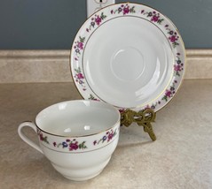 China Red Rose Blue Flowered  Tea Cup And Saucer Set - $187.97 MXN