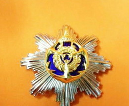 Command and Staff Royal Thai Navy Force Metal Badge Insignia Militaria RNA - $55.82