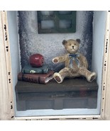 Giftco Teacher Shadow Box with Teddy Bear Math Books &amp; Apple Rustic Farm... - €19,53 EUR