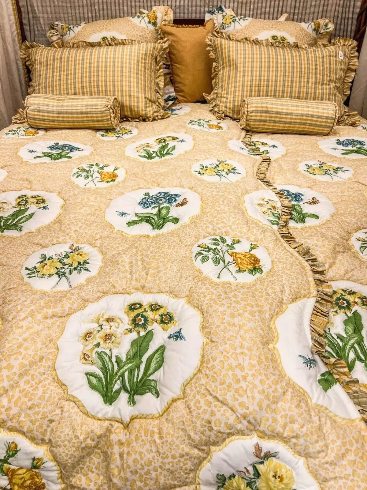 Custom Floral Plaid Scallop Ruffled Cotton Silk 6-PC Twin Comforter Set(s) - $354.00