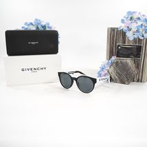 Givenchy GV7017 Black White Round Acrylic Metal Logo Sunglasses NWT Case - $3,504.14 MXN