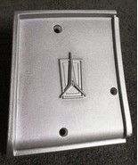 64 FURY SAVOY AUTO SHIFT DELETE PLATE - NICE!! SAVOY BELV interior RARE! - $3,653.70 MXN