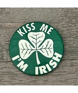 Kiss me I’m Irish Vinatge Four Leaf Clover/St. Patrick Button Pin - $152.05 MXN