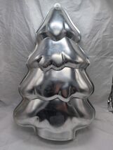 Vintage 1984 Wilton Christmas Tree Cake Pan 15&quot; X 9 1/2&quot; X 2 1/2&quot; - $27.90 CAD