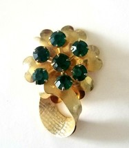 Vintage Emerald Green Rhinestone Flower Gold Tone Metal Floral Brooch Pin - £13.43 GBP