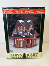 Coca-Cola Town Square Collection Chandler&#39;s Ski Lodge - $312.92 MXN