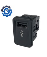 New OEM USB Connector For European Model Fiat 735545987 - £18.47 GBP