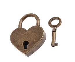 1 Heart Lock and Skeleton Key Set Rustic Bronze Old Vintage Look Wedding Padlock - £13.52 GBP