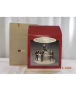 Hallmark Set of 5 Handmade &quot;The Beatles&quot; Gift Ornaments Open Box - £58.40 GBP