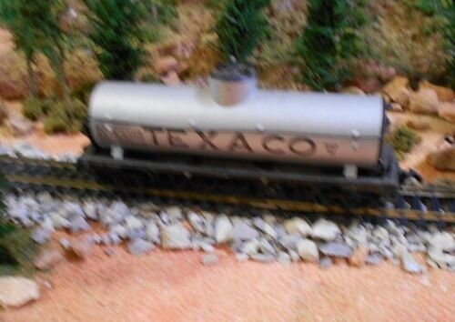 Primary image for HO Scale: Tyco Texaco Oil Single Dome Tank Car 6305 Vintage Model Railroad Train