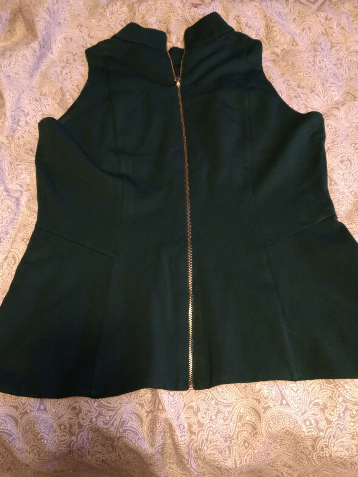 White House Black Market Green Style Vest With Zipper Women&#39;s Size 10 - $31.67