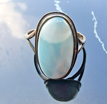 Vintage 925 Sterling Silver Natural Oval 17X10 Mm. Larimar Ring Size 7.5 - $44.55