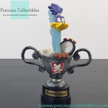 Extremely rare! Vintage Road Runner World&#39;s Best Runner Trophy. Statue. - £310.61 GBP