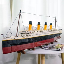 RMS Titanic Building Block Set - £299.43 GBP
