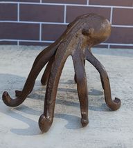 Cast Iron Nautical Giant Sea Octopus Standing Decorative Paperweight Fig... - $440.07 MXN