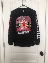 NBA Chicago Bulls Men&#39;s Black Graphic Long Sleeve T-Shirt Size S - £32.42 GBP
