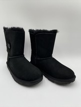 UGG Unisex-Child Bailey Button Ii Boot, Black Size 6 - $64.34