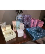 Mary Kay EXQUISITE DUSTING POWDER with puff 3 oz NEW in the BOX - READ - $31.50 CAD