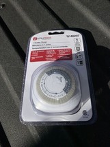 UTILITECH Outlet Timer With 48 On/Off Settings 125v-60H NEW and Sealed - $8.96