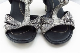 Crown by Born Sz 9 M Gray Gladiator Leather Women Sandals - £18.99 GBP