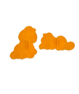 2 VINTAGE 1990&#39;s GARFIELD CAT JIM DAVIS PLASTIC ORANGE COOKIE CUTTERS - $214.46 MXN