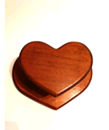 Vintage Heart Shaped Wooden Towel Holder Rack Mount Wall Hang Kitchen Ba... - $331.40 MXN