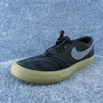 Nike Boys Sneaker Shoes Athletic Black Leather Lace Up Size Y 5 Medium - $24.75