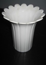 Vintage Kaiser W.Germany White Porcelain Flower Vase - £7.80 GBP