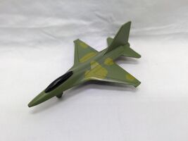 WWII Green Camo Military Fighter Jet Diecast Plane 3&quot; - $14.56 CAD