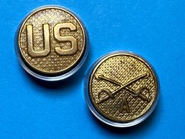 CIRCA 1926-1937, U.S. AND A TROOP, CAVALRY, COLLAR DISKS TYPE II, ENLISTED - €12,96 EUR