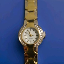 JOHN BLAIR Women&#39;s Quartz Watch Gold/Silver Rhinestone Bracelet New Batt... - $206.71 MXN