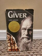 The Giver by Lois Lowry (Paperback, 2002) - $1.39 CAD