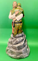 Jesus Hugging a Soldier, Hand Painted 9.25" Statue, New from Colombia #L022 - €57,91 EUR