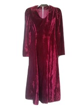 Vintage Women&#39;s Red Velvet Dress Custom Tailored Renaissance SZ - £24.91 GBP