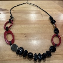 CHICO&#39;S &quot; Faelyn &quot; Red  &amp; Black Necklace Nice  Retail $69 - £15.56 GBP