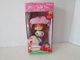 Strawberry Shortcake Mini Doll Pen with Display Stand - £11.05 GBP