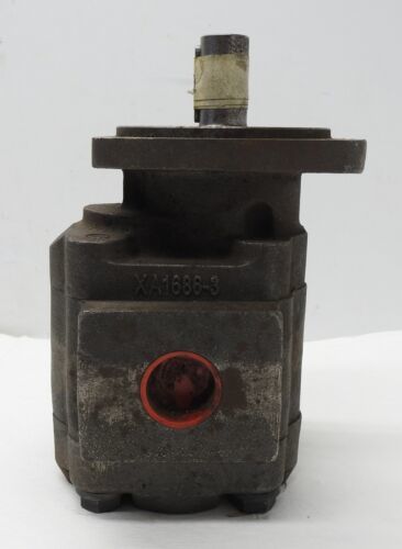 Primary image for XA1686-3, Keyed Shaft, 4 Bolt 25 Series Hydraulic Pump Motor 	303-5031-202