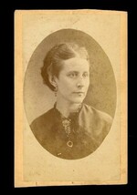 Vintage CDV Photo Early JM Elliott Columbus Ohio Middle Age Lady in Mour... - $9.89