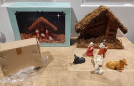 Vintage Christmas 6 Piece Mini Nativity Set With Creche Stable - Never used! - £23.08 GBP
