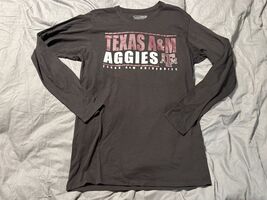 Texas A&amp;M Aggies Long Sleeve Shirt Men’s Medium Maroon Graphic Tee TAMU - $8.75
