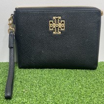 Tory Burch Britten Large Zip Pouch Leather Wristlet in Black - £89.36 GBP