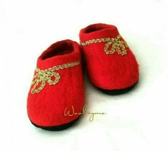 US 10.5 Woman Wool Felt slippers * Handmade house shoes * gold details - £27.87 GBP