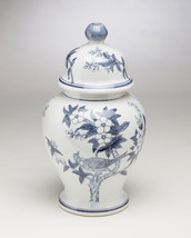 Zeckos AA Importing 59836 Blue And White Ginger Jar With Lid - £97.95 GBP