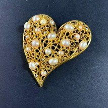 Vintage Pearl Rhinestone Scrolled Heart Gold Tone Pin Brooch Filigree - $22.99