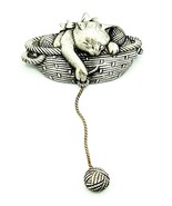 Vintage JJ Jonette Pewter Cat With Yarn Brooch Pin - $24.44 CAD