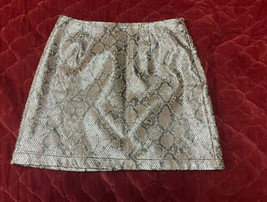 Fate Faux Snakeskin Straight Skirt Size Medium Zipper Gold - £9.39 GBP