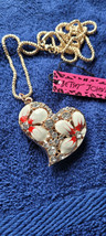 New Betsey Johnson Necklace Heart Red White Valentine Collectible Decorative    - £11.71 GBP