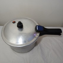 Vintage Mirro 4.2 Quart Pressure Cooker With Jiggler / Weight ~ Model No. 92040 - $14.95