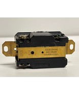 Legrand L530-R 30A NEMA L5-30R Single Locking Receptacle - €60,50 EUR