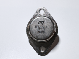 1X LM317K STMicroelectronics Adjustable Voltage Regulator 1.5A 1.25V-37V... - €4,33 EUR